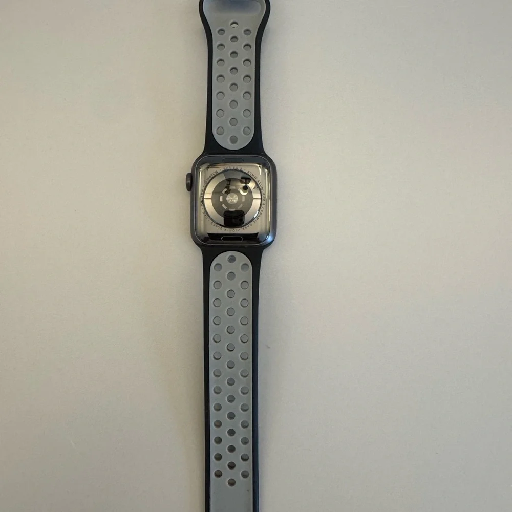 Black Apple Watch Series 5